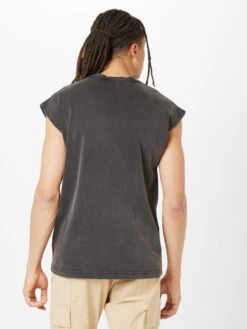 DRYKORN Tanktops Shirt FRILI Heren Antraciet -Kleding Verkoop Winkel 146b8d4945204d8cbc4e390fea614d12 scaled