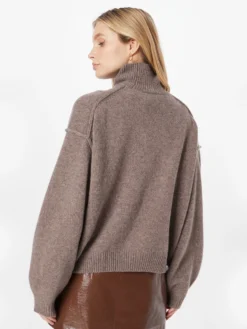 WEEKDAY Fijngebreide Truien Trui Norah Dames Bruin -Kleding Verkoop Winkel 33bdf12efe04f79b535a36c858a6ee35 scaled