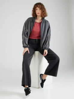 Ragwear T-shirts Shirt MINTT Dames Framboos 9 Ragwear T-shirts Shirt MINTT Dames Framboos -Kleding Verkoop Winkel 487e8dce86d79bb81db6c58da33f301c scaled