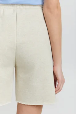 OXMO Shorts Wide Leg Broek Hope Dames Beige -Kleding Verkoop Winkel 4edab8f6d5155bb47a780d59a67d6dcb scaled