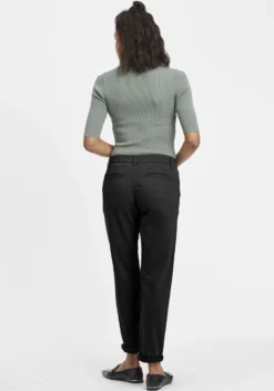 OXMO Chinos Regular Chino Doneta Dames Zwart -Kleding Verkoop Winkel 59653c154323036f842915051104bd2b scaled