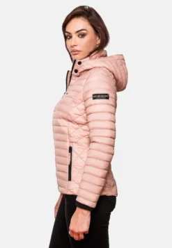 Marikoo Tussenjassen Tussenjas Dames Roze 13 Marikoo Tussenjassen Tussenjas Dames Roze -Kleding Verkoop Winkel f1a15c3c40087c2323874d72e08c884d scaled