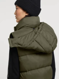 Khujo Bodywarmers Bodywarmer Eden Dames Kaki 15 Khujo Bodywarmers Bodywarmer Eden Dames Kaki -Kleding Verkoop Winkel f70a1abd74cd305c00e380cccf495a9c scaled